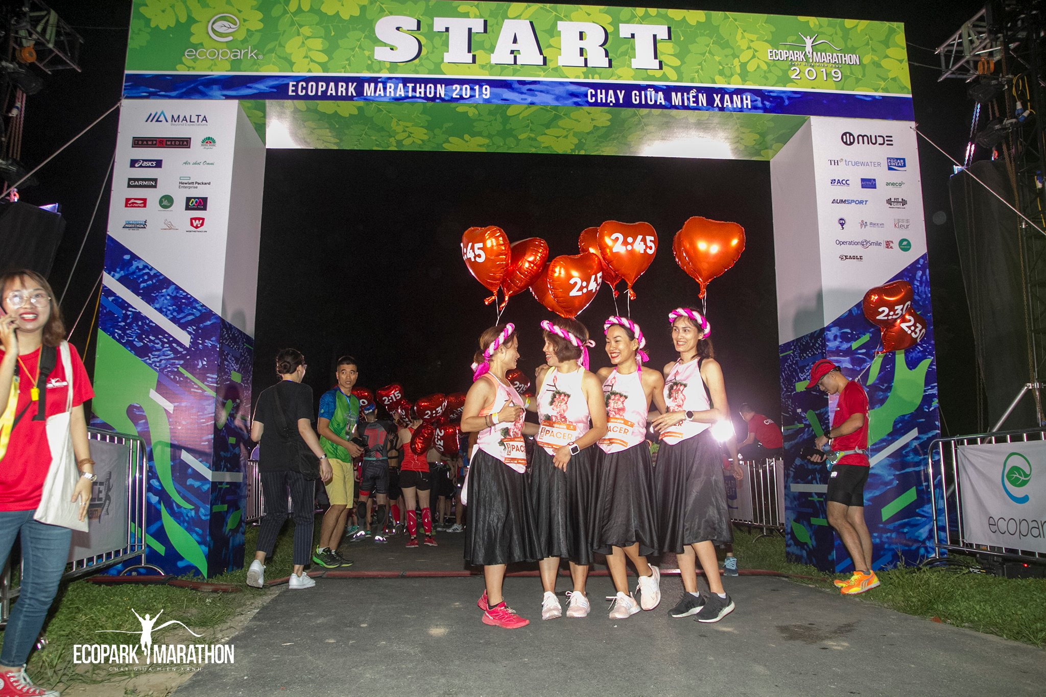 [VIDEO] Ecopark Marathon 2019 sẽ kém xinh tươi nếu thiếu họ